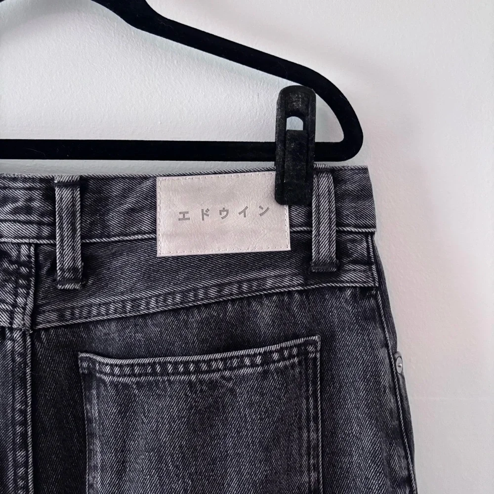 Edwin Men’s Matrix Pant Jeans Denim Straight Fit Loose Mid-Rise Cut Edgy Black